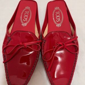 Tod’s slippers